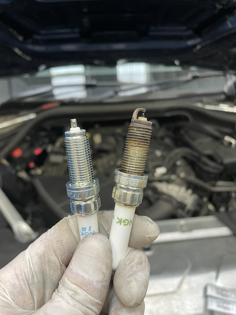 BurlingtonW3's tweet photo. Here we have an old spark plug alongside a new one. Changing these as part of a full service, helps to ensure the performance and economy is kept at its best 💪🏻 

.

#garage #mechanic #car #carmaintenance #class4mot #crashrepair #familyrunbusiness #actonw3 #ealing #chiswick https://t.co/NYJEOfCEoP