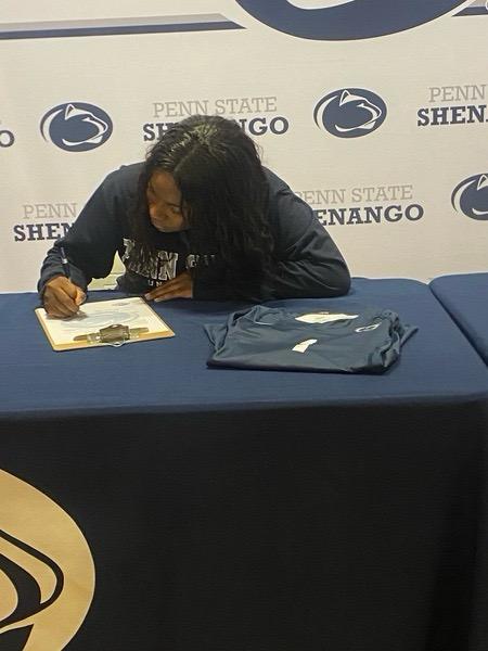 CMRedDevils's tweet photo. Congratulations to Cyra Cross for recently signing with Penn State Shenango to continue her Academic and Volleyball career!
 😈➡️🦁
#GoRedDevils🏐🏐🏐 https://t.co/tONkURsrko