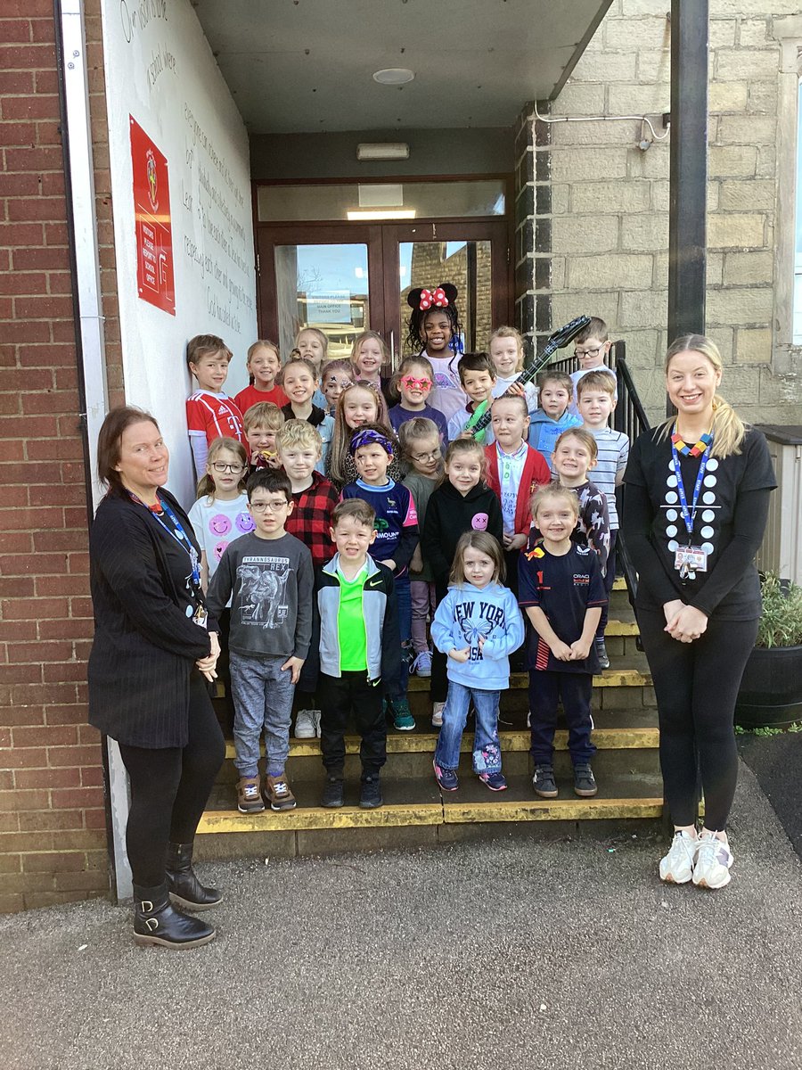 HorwichParishCE's tweet photo. Number day from 1H #hpy1 https://t.co/VXKVUXOGTG