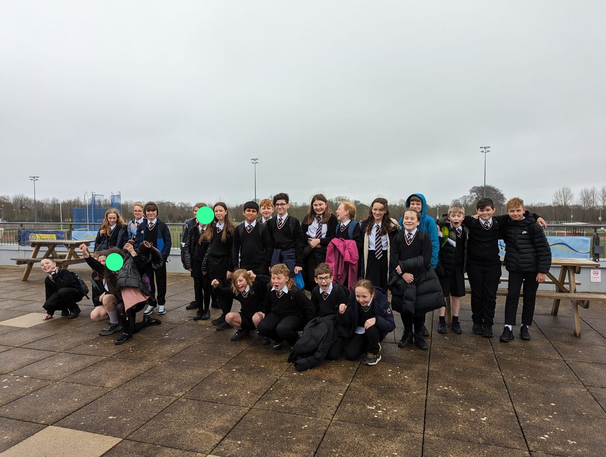 WyedeanScience's tweet photo. Y7 @WyedeanSchool had a great day at @BathPhysics learning about light and touring all of the @UniofBath campus facilities. Many thanks @KRusimova, Photon and the team. https://t.co/3GhyDMGOdY