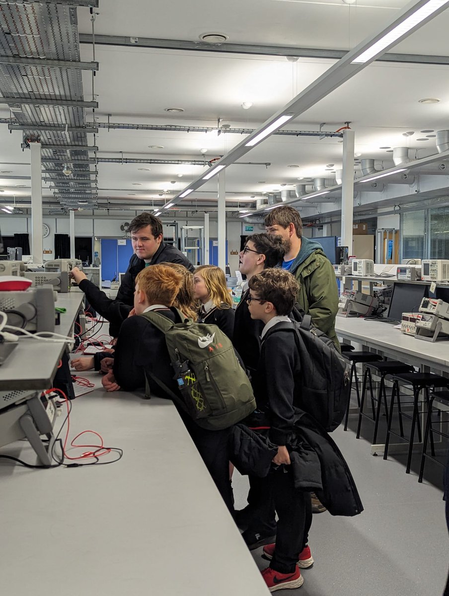 Y7 <a href="/WyedeanSchool/">Wyedean School & Sixth form centre</a> had a great day at <a href="/BathPhysics/">Physics at Bath</a> learning about light and touring all of the <a href="/UniofBath/">University of Bath</a> campus facilities. Many thanks <a href="/KRusimova/">Kristina Rusimova</a>, Photon and the team.