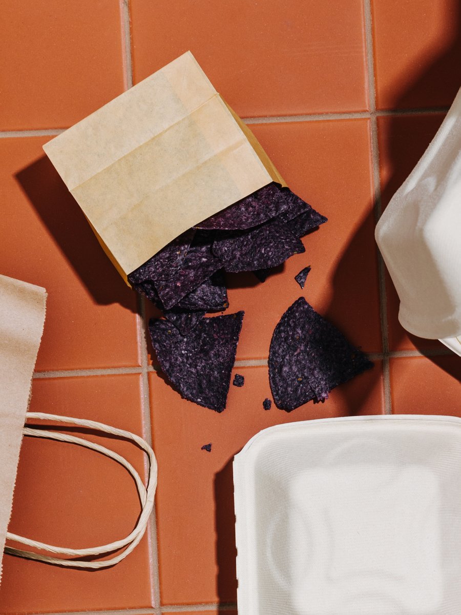 Grease, who? Not here with Pack N’Eat Grease Resistant Kraft Paper Bags, the simple solution that enhances the take out/delivery experience! Equipped w/ innovative #greaseresistant &amp; 100% #recyclable paper along w/ self-standing design