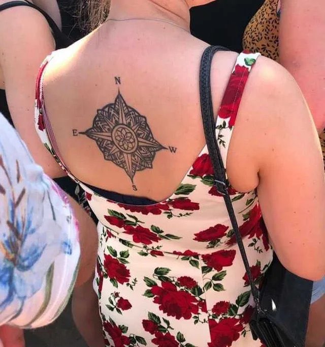 Souvenir d’un été en Ardèche et grosse envie de faire mal au tatoueur !
