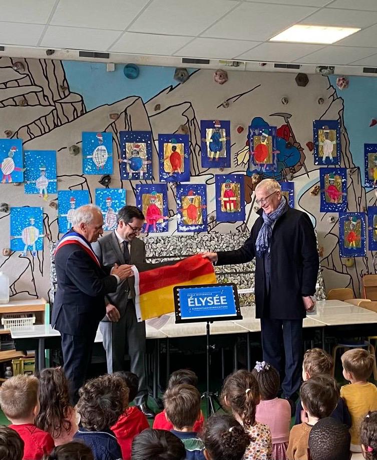 Ambassadeur Stephan Steinlein tweet media