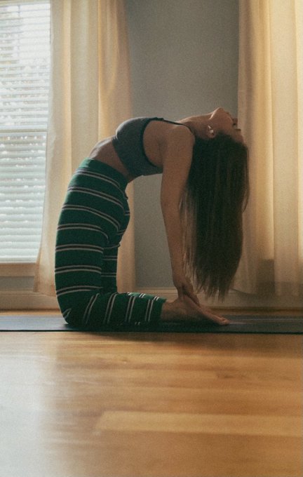 We bend so we don&rsquo;t break ✨ #camelpose #heartopener #Ustrasana https://t.co/kjnjQ0P1H1<a href="/tag/camelpose"class="tags">#camelpose</a><a href="/tag/heartopener"class="tags">#heartopener</a><a href="/tag/ustrasana"class="tags"><span>#ustrasana</span></a>