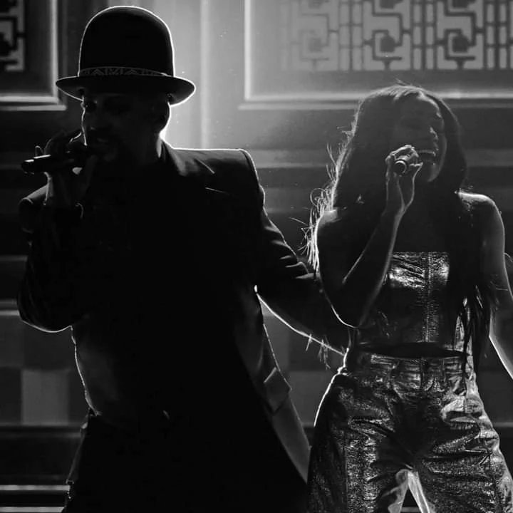 ⚡️ Tune into <a href="/fallontonight/">The Tonight Show</a> to feel the electric energy with @boygeorgeofficial and <a href="/arianadebose/">🏵️</a> ⚡️#fallontonight #argylle