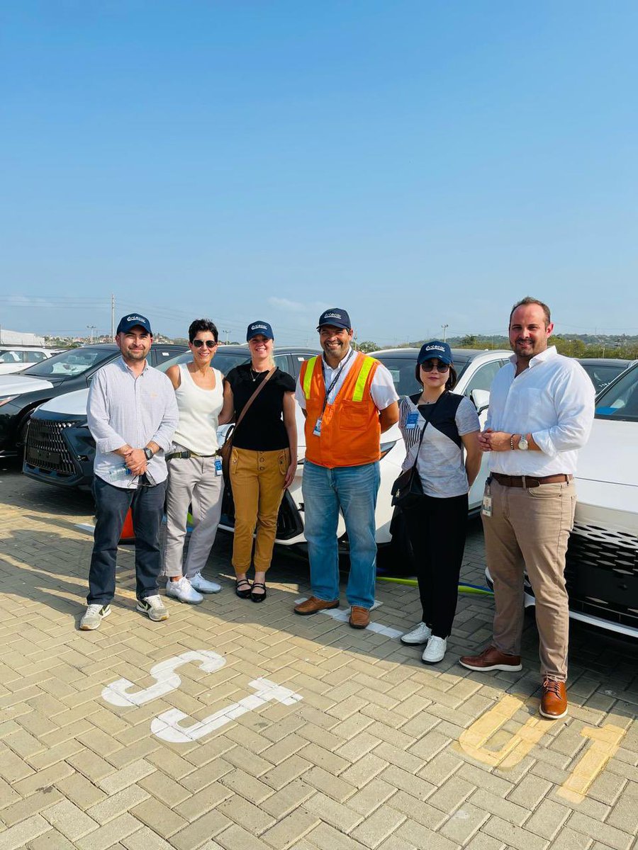 PuertoCTG's tweet photo. Recibimos la visita de @Tesla, interesados en nuestras operaciones automotrices y centros de distribución, abriendo caminos para futuras colaboraciones y destacando nuestro compromiso con la excelencia y sostenibilidad. https://t.co/YOVdhwqBGx