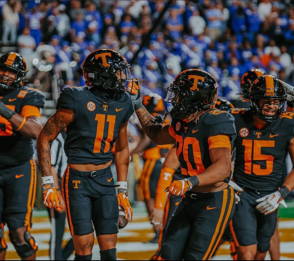 carson lawrence † (@carsonlaw__) on Twitter photo Blessed to receive an offer from the University of Tennessee🍊
<a href="/coachjoshheupel/">Josh Heupel</a> <a href="/Coach_Nez_/">Willie Martinez</a> <a href="/Vol_Football/">Tennessee Football</a> <a href="/McCallieFB/">McCallie Football</a> <a href="/cosimp4real/">coachsimpson</a> <a href="/scoop1914/">VESSELS</a> Blessed to receive an offer from the University of Tennessee🍊
<a href="/coachjoshheupel/">Josh Heupel</a> <a href="/Coach_Nez_/">Willie Martinez</a> <a href="/Vol_Football/">Tennessee Football</a> <a href="/McCallieFB/">McCallie Football</a> <a href="/cosimp4real/">coachsimpson</a> <a href="/scoop1914/">VESSELS</a>