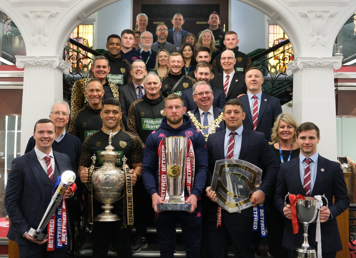 We were honoured to host <a href="/WiganWarriorsRL/">Wigan Warriors 🍒⚪️</a> and <a href="/LeighLeopardsRL/">Leigh Leopards</a> today to celebrate their 2023 successes and look forward to this season. 

🏆 Super League
🏆 League Leaders' Shield 
🏆 Challenge Cup
🏆 Wheelchair Super League
🏆 Super League Reserves trophy

...all in one pic 📸
