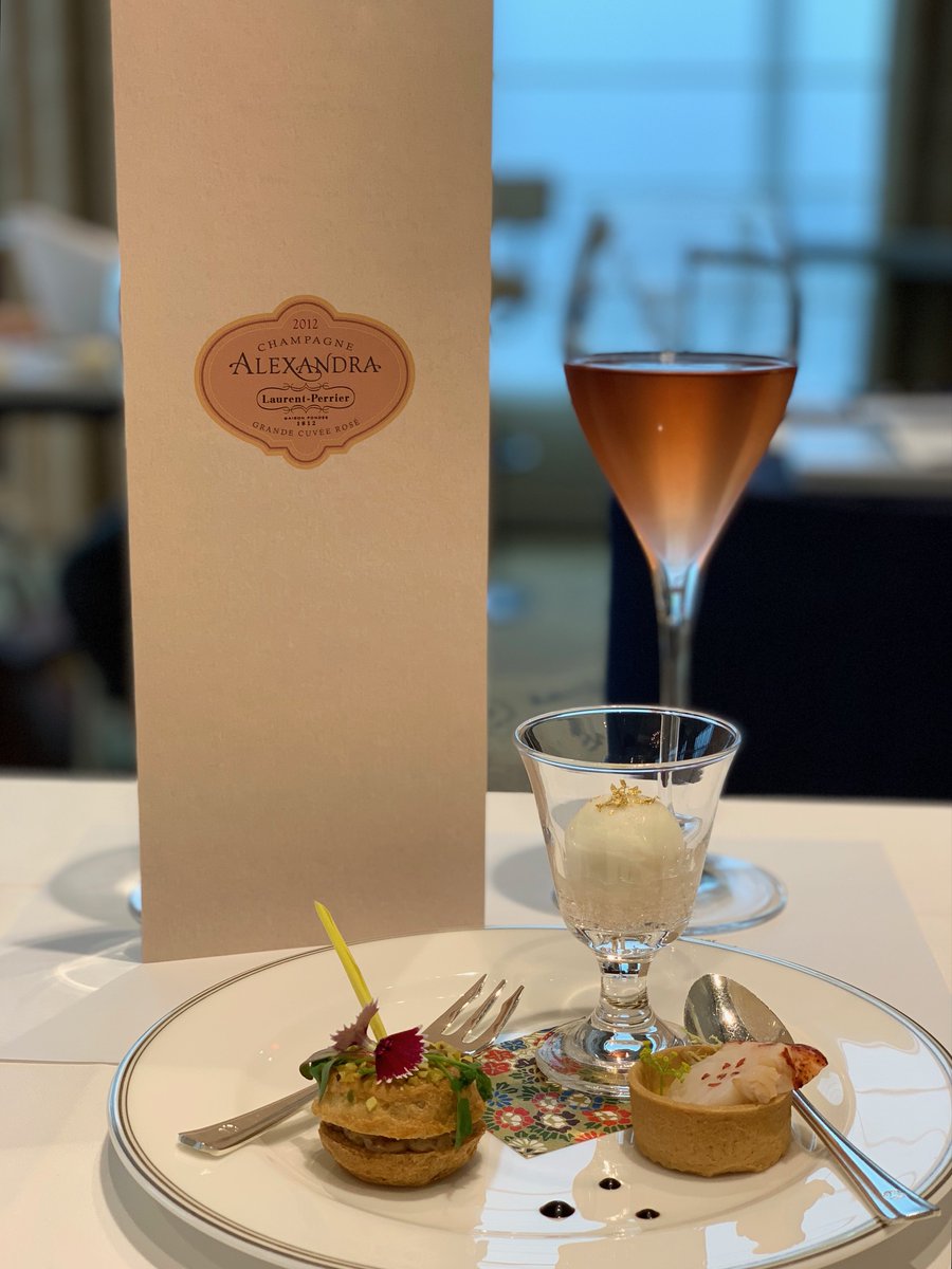 vin_fumiko's tweet image. 2023年12月中旬にリリースされた『ローラン ペリエ アレクサンドラ ロゼ2012』 ~ブランドセミナーのリポートも添えて~
non-solo-vino.blog.ss-blog.jp/2024-02-03
#Champagne #LaurentPerrier #AlexandraRose2012
#サントリーワインカンパニー