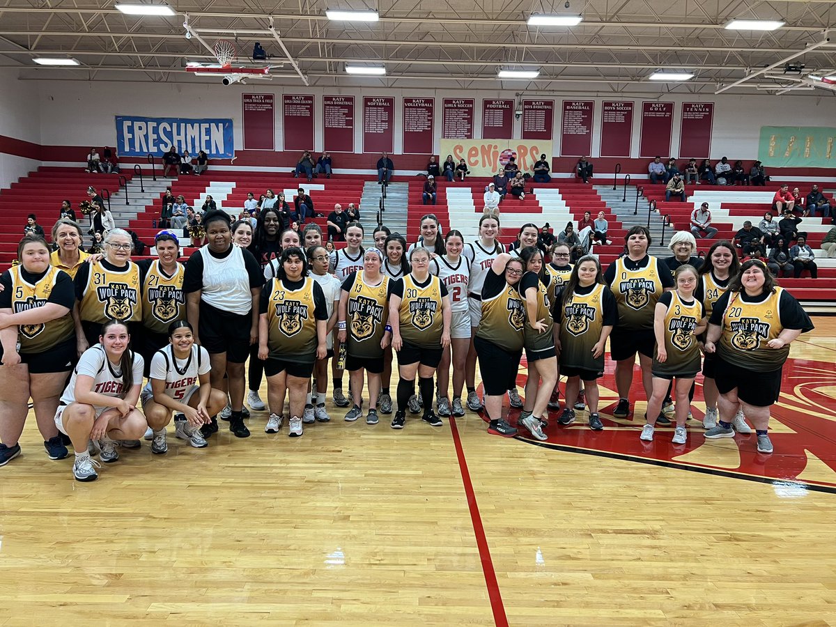 We LOVED having Wolfpack at our game this past Tuesday!!! Thanks for your support and playing during halftime! You guys were AMAZING!!!! ❤️🏀❤️