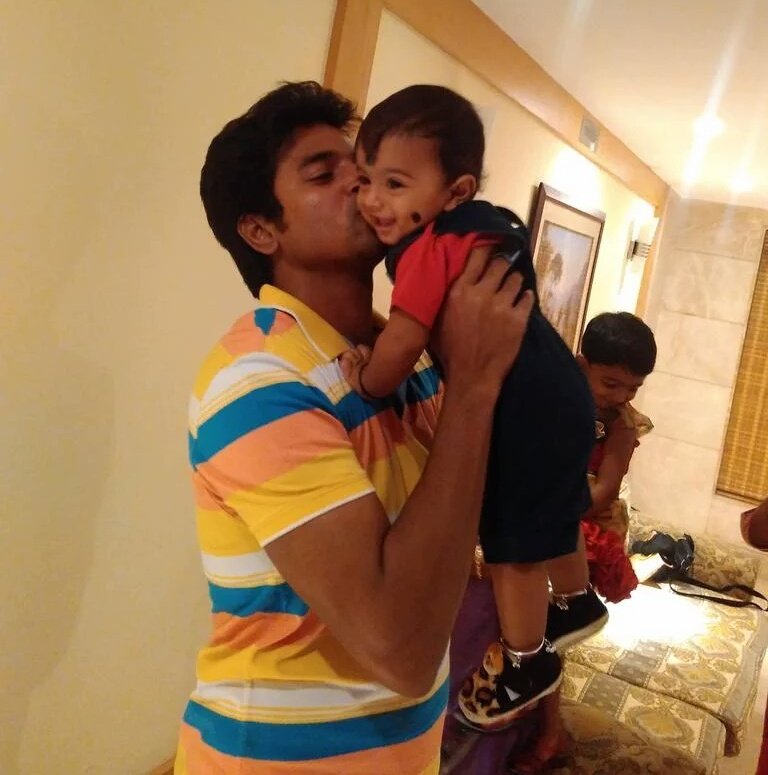 Angu_SKFollower's tweet photo. Theseeeeee!!! 🤧😭❤️
Makes me feel unlucky at some corner 😪
#12YearsofSelfMadeStarSK
#KidsStar #PrinceSK https://t.co/2CzPxJgUTc