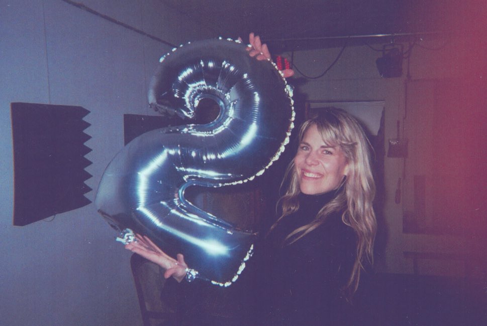 whoisBlackbird's tweet photo. Zoveel te vieren!! Celebrating my second album #PinkShades!! 🩷🔥❤️✨✨✨ Thank you for streaming, listening, buying the record, buying tickets to the tour: you’re the coolest! And a BIG shoutout to my producer Paul Willemsen, my band and my crew. I’m lucky and I know it 🎶 (1/2) https://t.co/3OUKGCiUrI