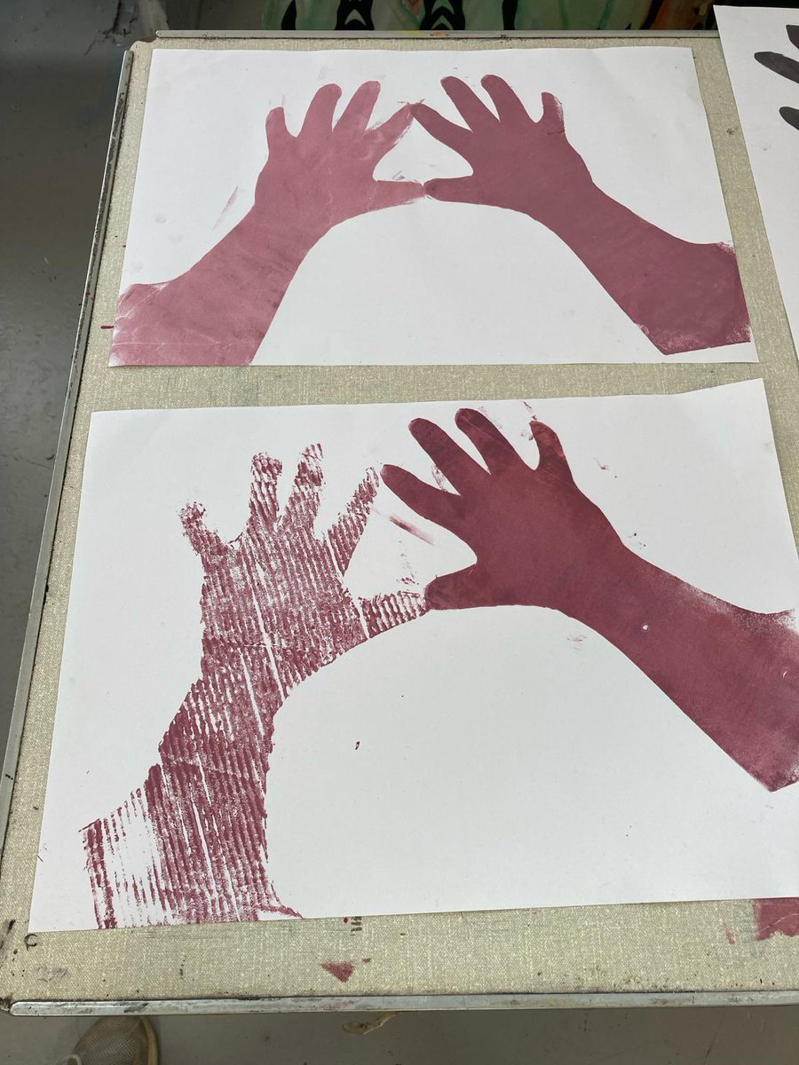 HeadwayArts's tweet image. Star Gaze press trying out ideas inspired by imagery from The Stars Dance part of R&amp;amp;D for #Recipes4Happiness immersive show @ace_thenorth @ace_national @NlandTogether #BeautifulDifference #print #sustainable #reuse accessible technique using junk card