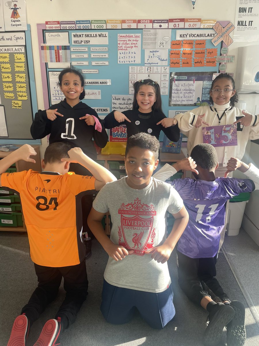 Year 5 proudly takes part in… 
#NumberDay #DressupforDigits @NSPCC 🟢🔢💚