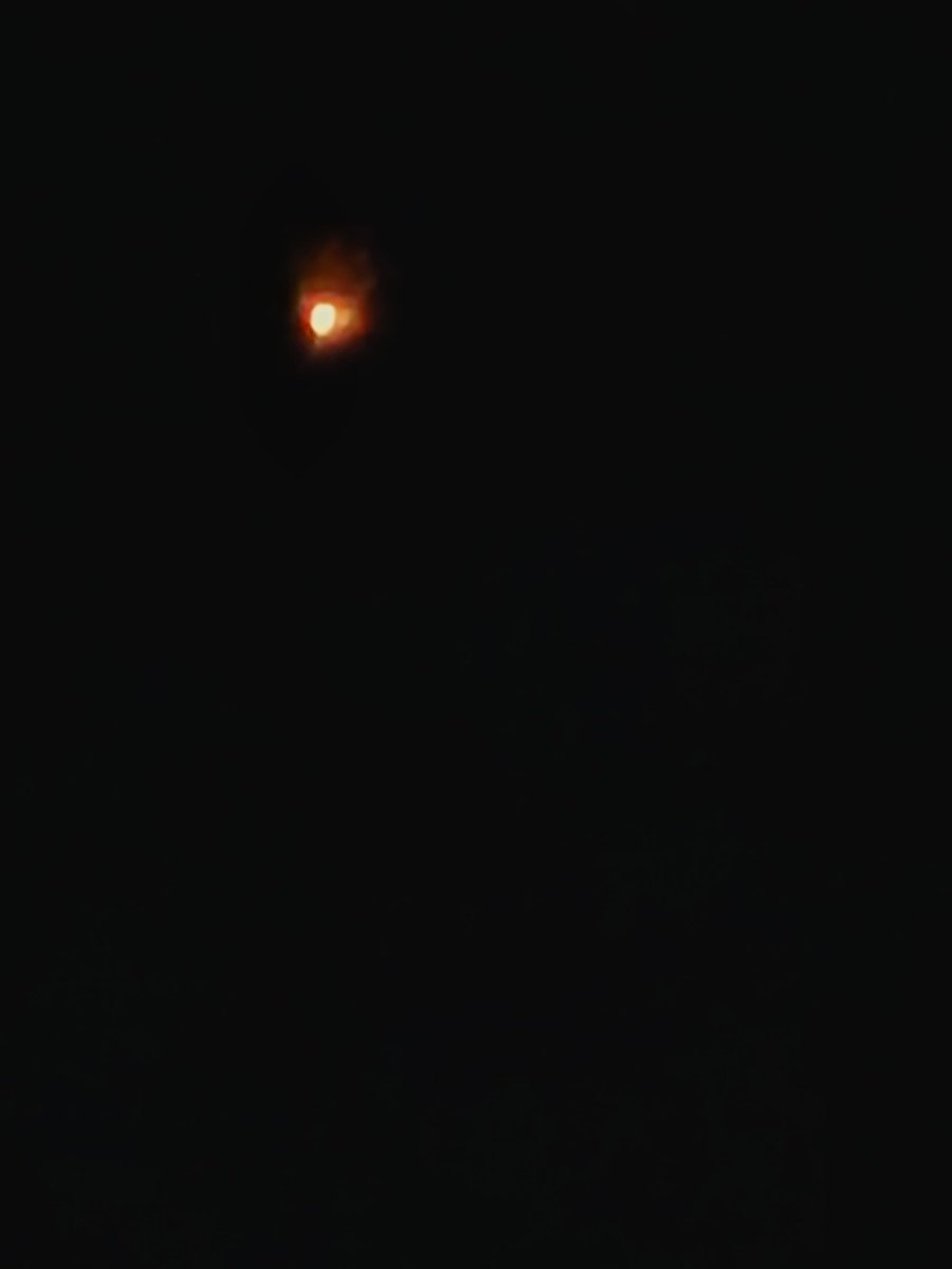 ChemaGarciaAB's tweet photo. ¿Bola de fuego? Vista ayer en #Albacete ... fue perdiendo luz poco a poco . @MeteoHellin @ElDigitalAB ... https://t.co/qsyp2KDhbz