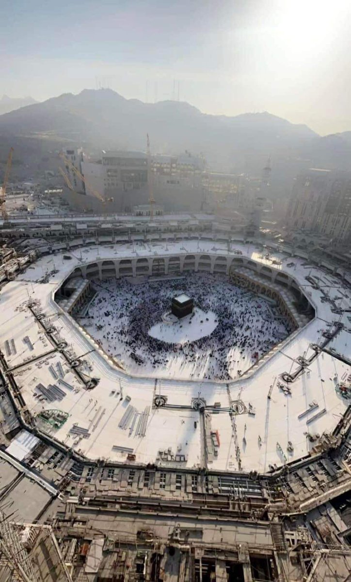 HolyMakkah01's tweet photo. ﴿رَبُّ الْمَشْرِقَيْنِ وَرَبُّ الْمَغْرِبَيْنِ﴾ https://t.co/oS4xaIdMBJ