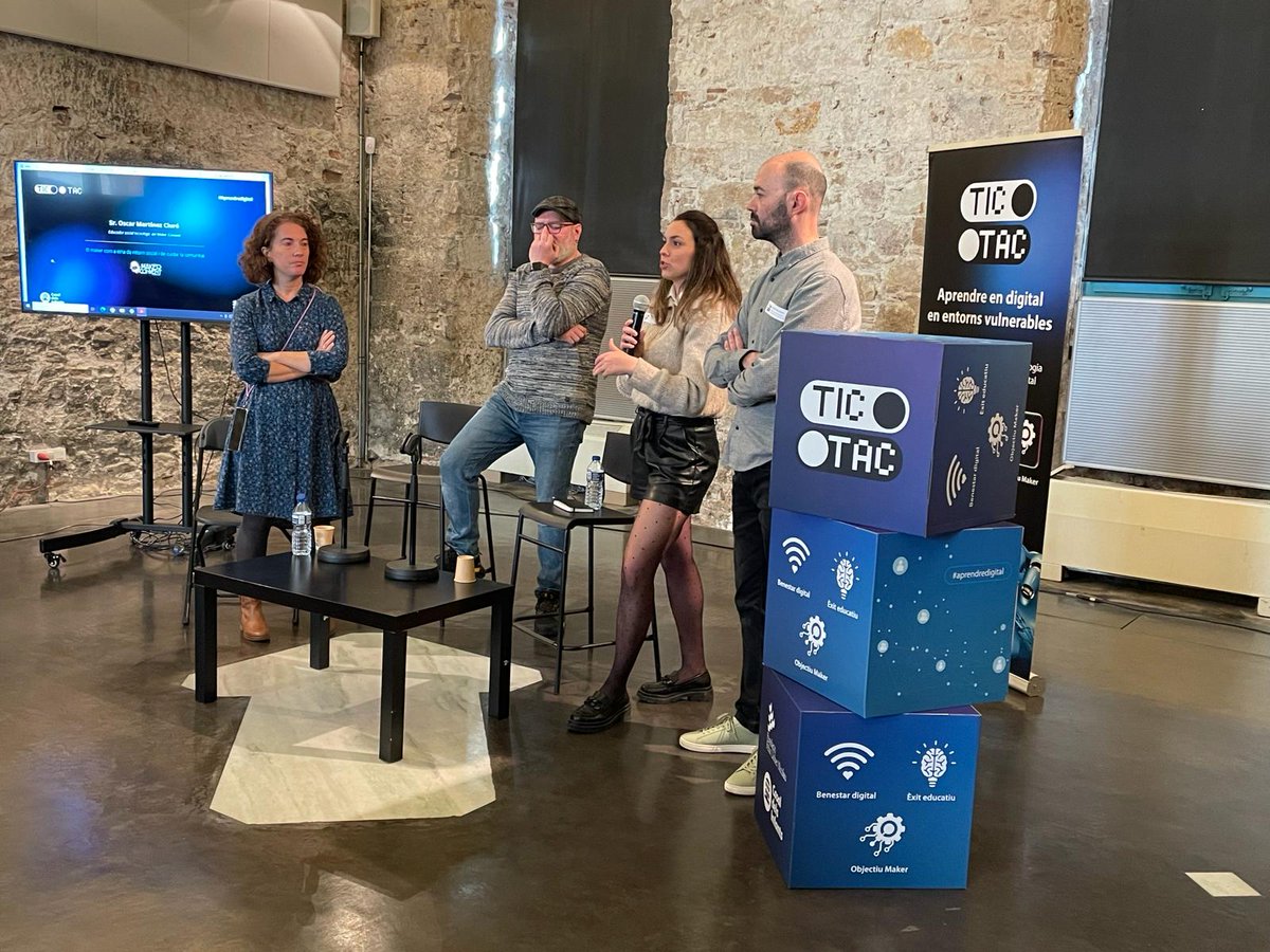 casalinfants's tweet photo. 🧠🤖 Avui és el día!
Estem compartint la 1a jornada 'L'aprenentatge en digital en entorns vulnerables'. Debatem i experimentem per combatre la bretxa digital des dels serveis de suport educatiu i social a infants i adolescents en risc d'exclusió.
#aprendredigital https://t.co/uhkAkSPCzG