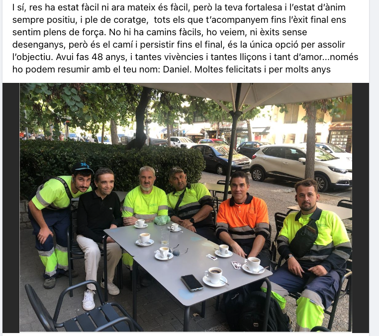 es_esteve's tweet photo. En Daniel amb el seus amics de Els Joncs https://t.co/9jDzFjU13w