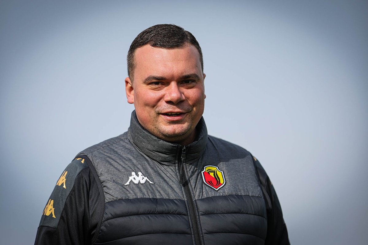 Jagiellońska rodzina powiększyła się 💛❤️

Trener <a href="/adisiemieniec/">adriansiemieniec</a> znowu został ojcem! Dzisiaj na świecie powitaliśmy małą Laurę 😍. Serdecznie gratulujemy szczęśliwym rodzicom i życzymy przede wszystkim zdrowia❗️

PS: 10/10, zuch dziewczyna 🔝