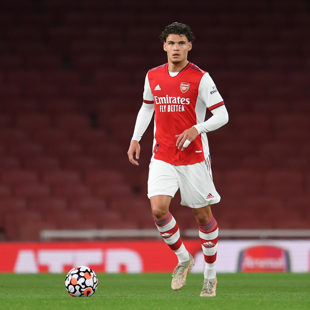 ArsenalAcademy's tweet photo. All the best, Omar 👊