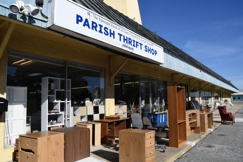 RonMacArthurCG's tweet photo. Sussex thrift shops: You’ll never know what you’ll find https://t.co/PHsGHs1VfH https://t.co/vXXksYAG8Z