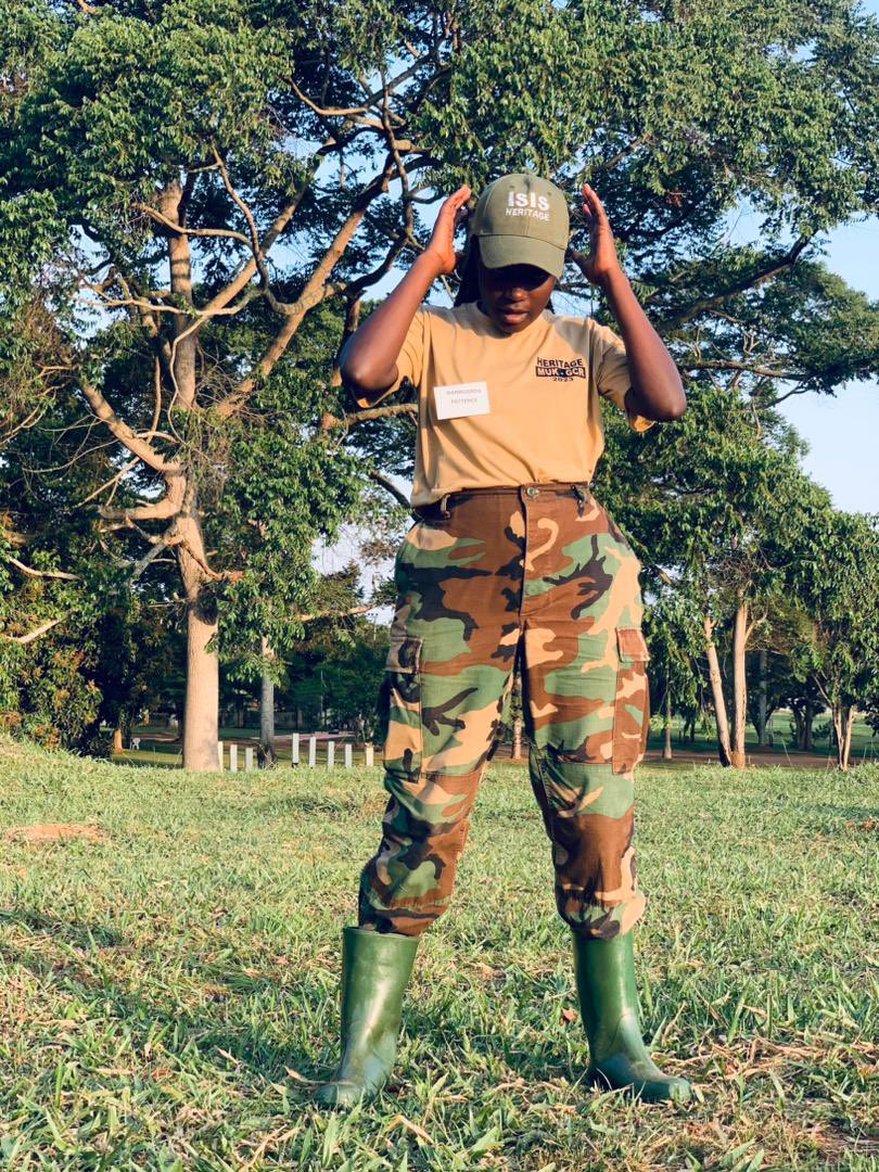 PNamaganda's tweet photo. Bachelor of Agribusiness Management @Makerere where I didnt stop at studying but engangrd in sports @UgandaChess_UCF @MakerereSports representing the university and country,was a leader,GRC @MakGuild @MakCAES and a patriot
Still made itπ#Mak74Grad
#Makerere74thGraduation. https://t.co/7QnrypjCSi