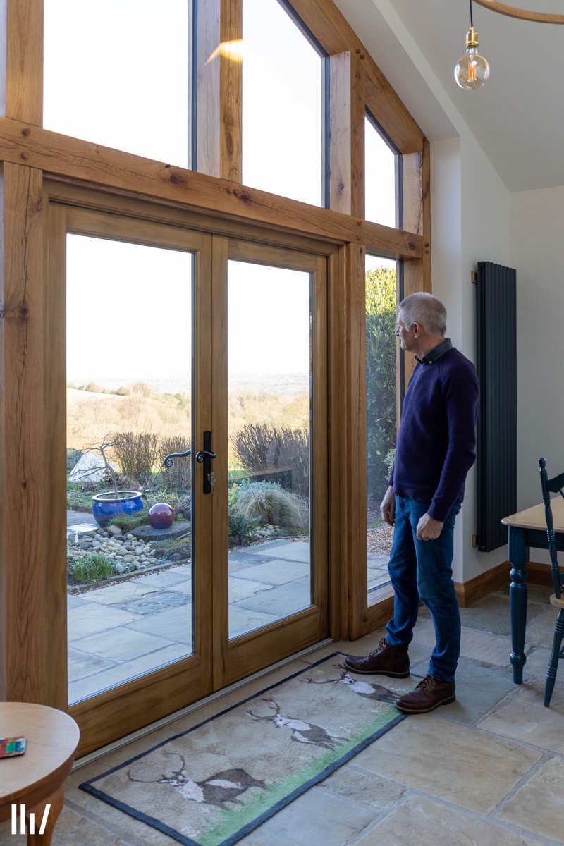HardwoodsGroup's tweet photo. One of our recent projects... https://t.co/0RZUE19BsI

We worked with the team at @solutions_crown  to convert a disused patio into a light, airy room with stunning views. The talking point of the room is definitely the oak gable frame which lets in so much natural light☀️ https://t.co/GRbxQs4UOk