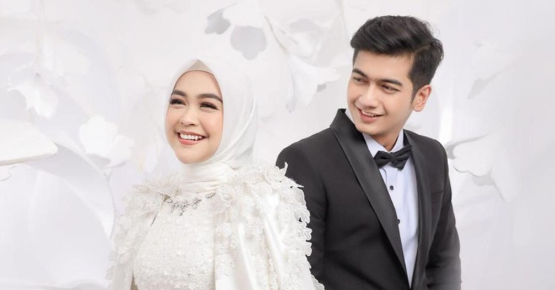 detikcom's tweet photo. Sebelum nikah, Ria Ricis dan Teuku Ryan punya perjanjian pra nikah. Setelah Ria Ricis gugat cerai, perjanjian itu jadi sorotan lagi...😮