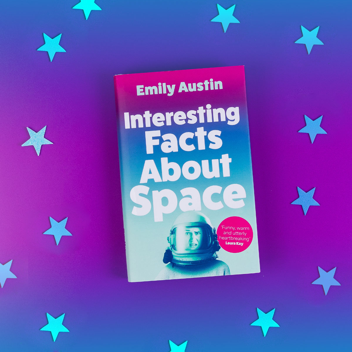 AtlanticBooks's tweet photo. Enid might just be the most anxious person in the galaxy…
'A triumph' (@lauraelizakay) from @eraustinauthor: making anxious lesbian readers feel seen since 2021
#InterestingFactsAboutSpace - out now!🌌
Waterstones:
https://t.co/wUk1S0UlI8 https://t.co/lumqiysSlC