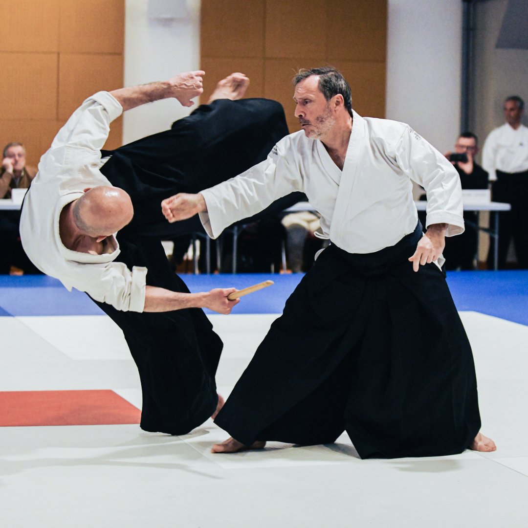 aikidoffaaa's tweet photo. ⏱️ J-1 avant le Kagami Biraki 2024 !  

Rendez-vous demain à partir de 17h00 à l'Institut du Judo (Paris 14e) pour les démonstrations de nos disciplines et les remises de diplômes de haut niveau.

✨Entrée libre ! Ouvert a tous !
#aikido #ffaaa https://t.co/6UgMfHy1rk