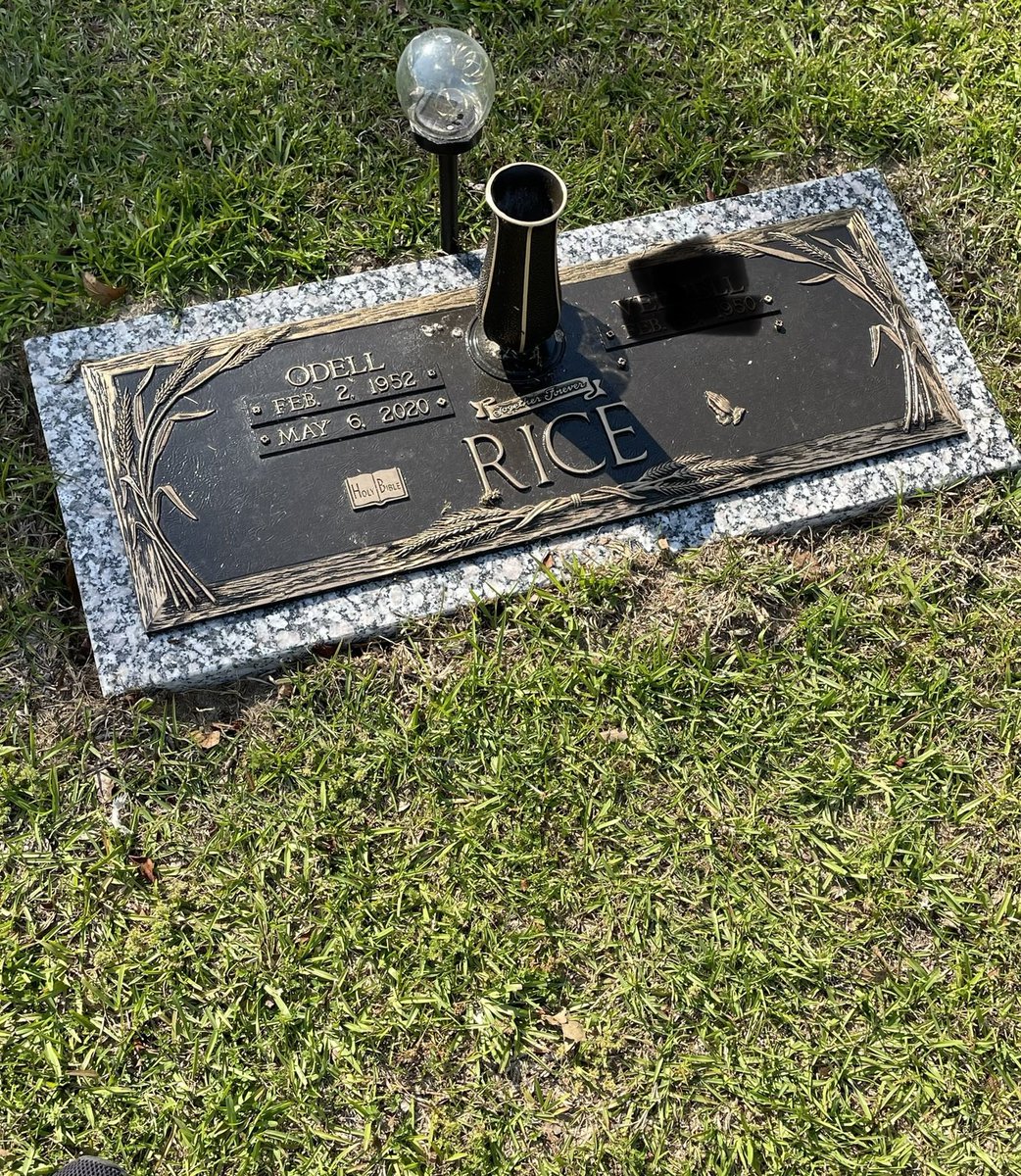 HTPro10's tweet photo. Happy Birthday to the best Dad ever! Miss you 😢 https://t.co/teST0zna5M