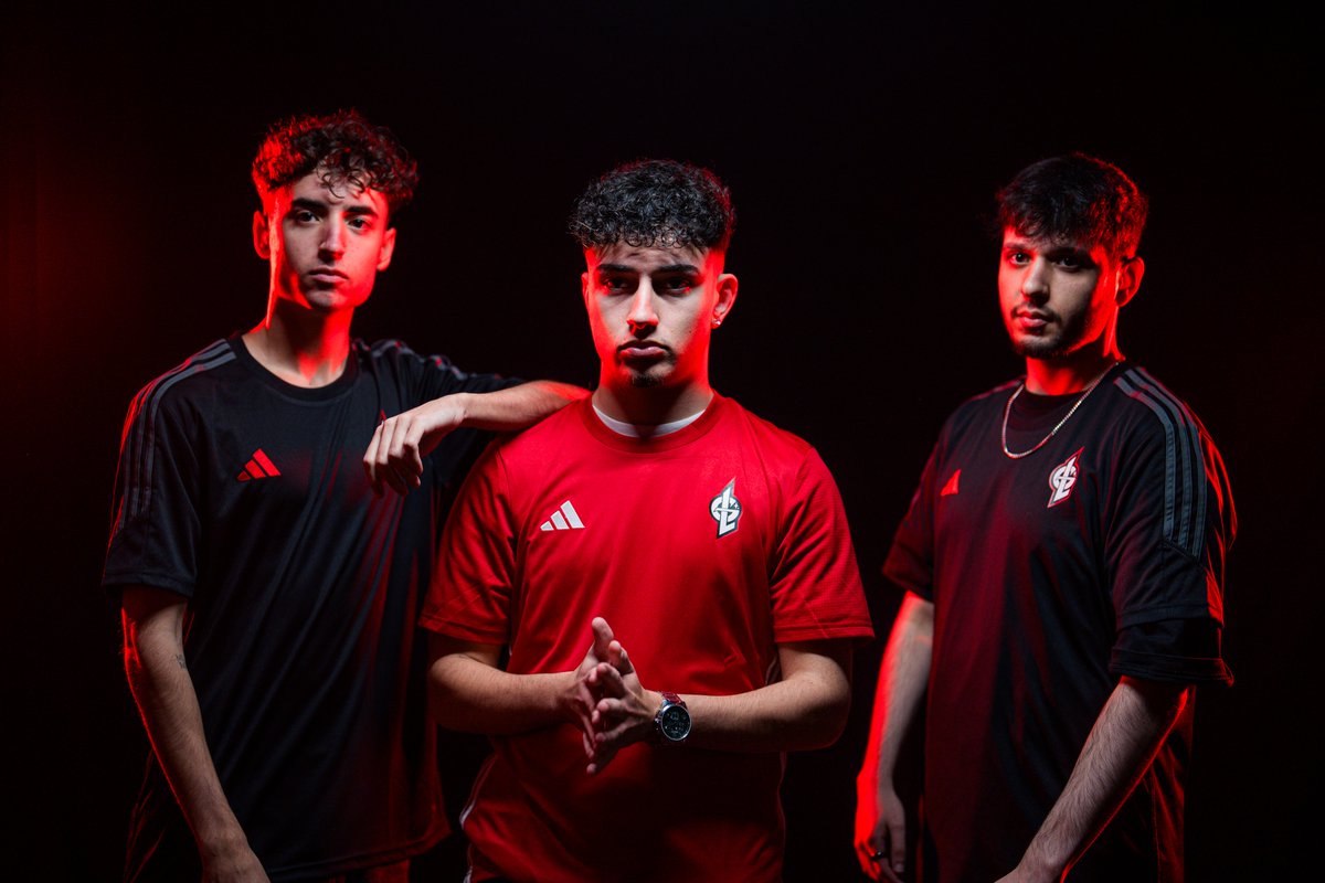 LUNAesports_gg's tweet photo. Day One. 😤

#RiseAndDefy https://t.co/eLwscgX9o2