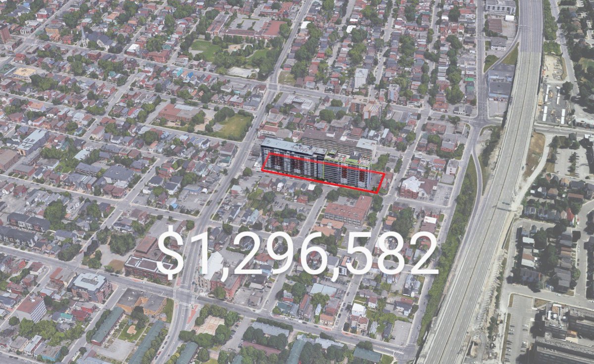 SjamieIt's tweet photo. This single apartment building on just 1.6 acres of land in Centretown brings in more property tax revenue than this entire 36.3 acre subdivision in Barrhaven. More than 50X the property tax revenue per acre.

Same scale: https://t.co/udCWRodgG0