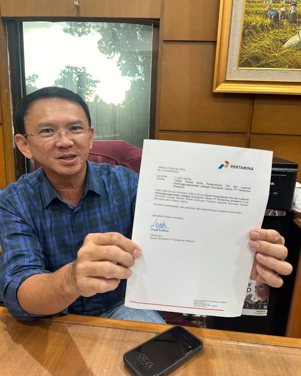 JhonSitorus_18's tweet photo. "Jika ingin menguji karakter seseorang, berilah dia kekuasaan,"

Abraham Lincoln yg sering dikutip Ahok

Hari ini Ahok kembali membuktikan, INTEGRITAS tak bisa DINILAI dengan RUPIAH, meskipun sahabatnya Jokowi sudah UGAL-UGALAN dipanggung Demokrasi

Bravo Ahok https://t.co/S5NFDsg5hO