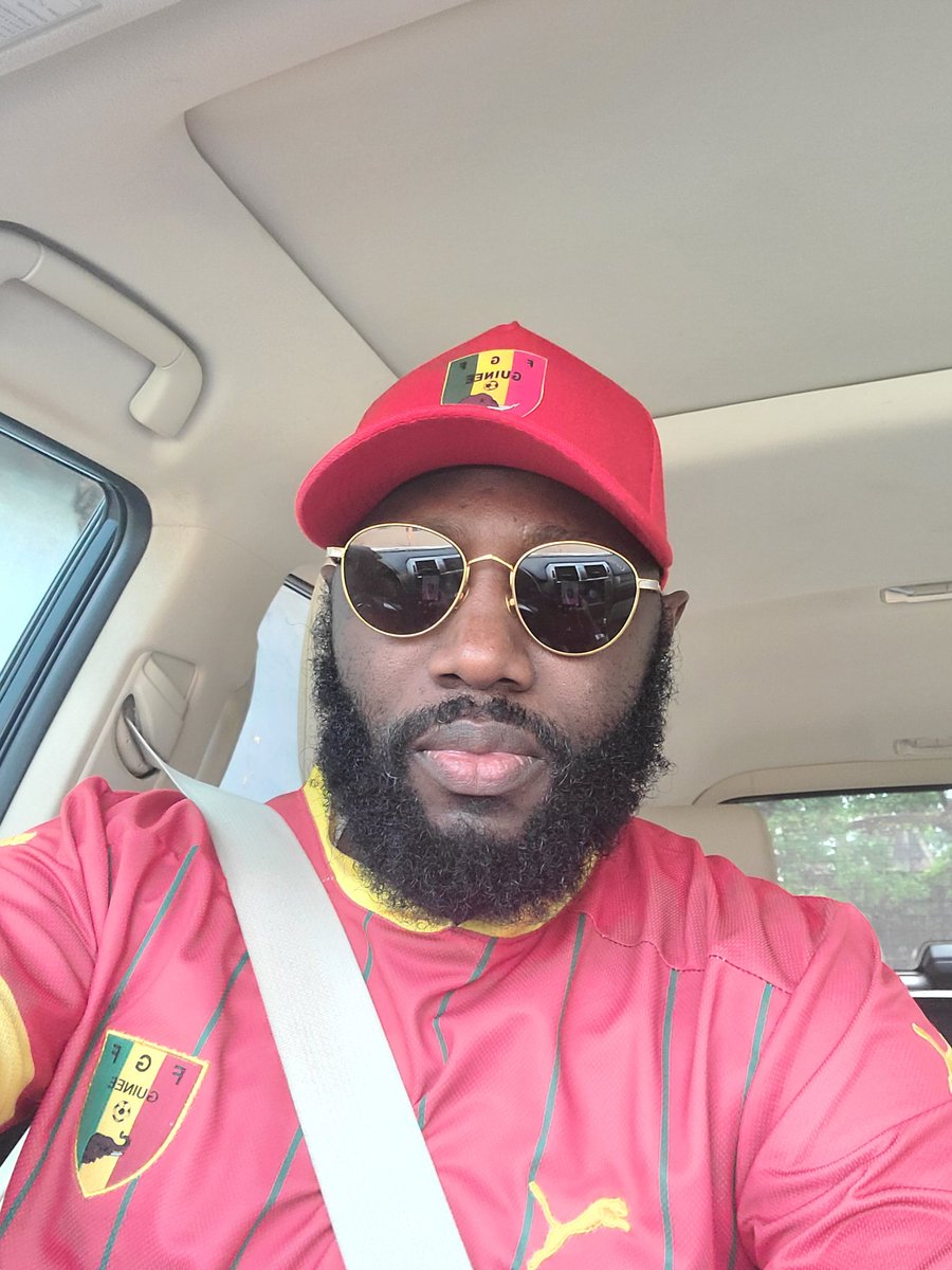DIABY_Mamy's tweet photo. #JOUR_DE_MATCH
#Objectif: une victoire assurée vers les 1/2, pour l'histoire ✅✌
Sesséyoo, wó béré sembèra, wó bôgnê nakha bô...!
Tetraa GbinGbinSo...!
❤💛💚🇬🇳❤💛💚
#Syli_Wonkhaï
#Wontanara
#GbinGbinSo
#CAN2023
#JummahMubarak https://t.co/IGeBawVeml