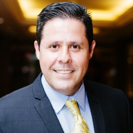 #Ecuador ha sido socio anfitrión de la feria <a href="/fitur_madrid/">FITUR</a> y <a href="/DavidF_Aguera/">David F. Agüera</a> tuvo la ocasión de entrevistar a D.Diego Andrade Murtinho-subsecretario Promoción
🗣"Es un orgullo serlo porque permite dar a conocer nuestro país"
<a href="/TurismoEc/">Viceministerio de Turismo Ecuador 🇪🇨</a> <a href="/EcuadorTravel/">Ecuador & Galápagos</a> 
<a href="/tatopato/">Diego Andrade Murtinho🇪🇨</a>