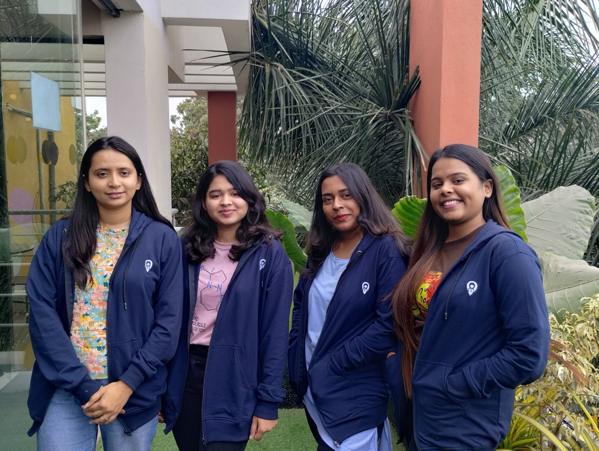 incruiter19's tweet photo. Fueling ambition with a dash of style! 💪🏽

Wrapped in our InCruiter hoodies, this dynamic group of working women is not just clocking in, but making waves. Let's inspire, innovate, and lead the way! 

#PowerWomen #fridaymotivation #IncruiterProud #womensupportingwomeninbusiness https://t.co/HfoDwk1hTG