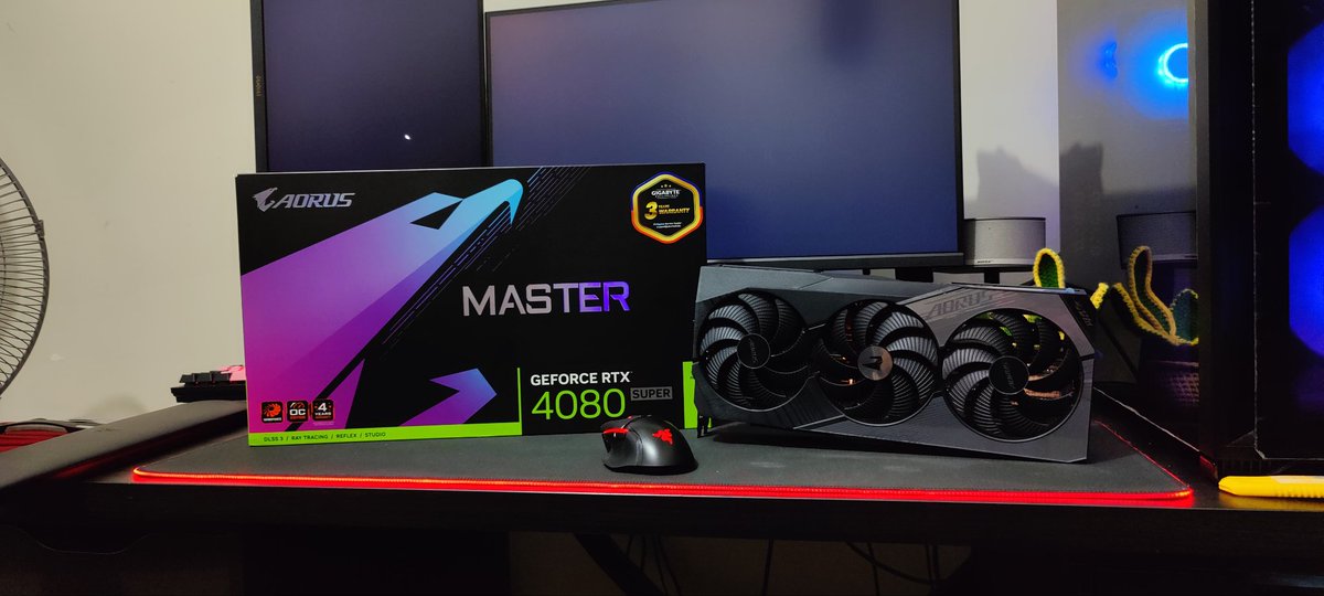 rajandresx's tweet photo. Ready for roblox jk.
Excuse my excitement
#RTX4080SUPER #AORUSMASTER #4080SUPERMASTER https://t.co/npNTlwGg41
