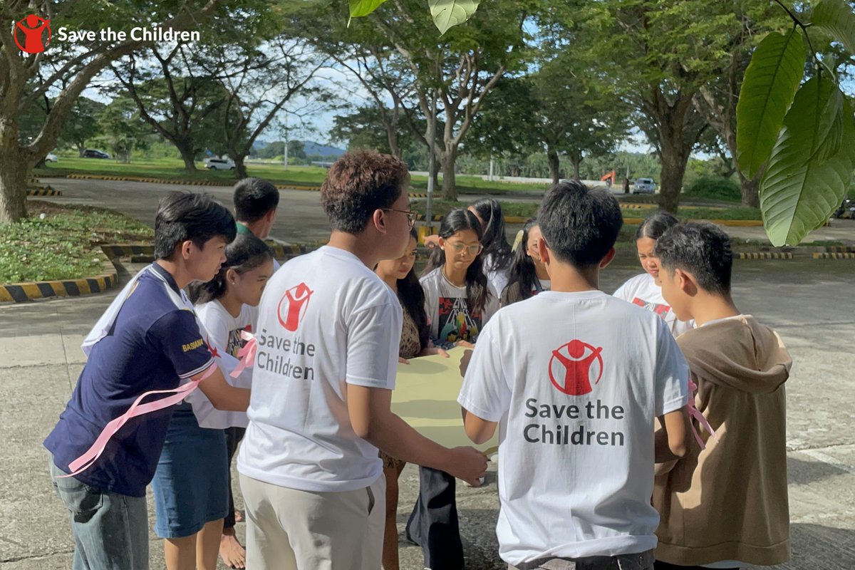 SaveChildrenPH's tweet image. LOOK: Students in Davao are now speaking up and actively campaigning for digital protection and internet safety.

Read what young people have to say here: savethechildren.org.ph/our-work/our-s…

#BeatOSAEC #OnlineSafety #OSAEC #InternetSafetyDay