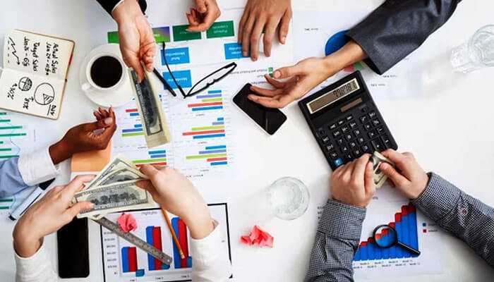 How to Better Control Business Expenses

#businessfinances #financialstrategy #budgetingtips #ExpenseTracking #efficiency #businessbudget #savingsstrategies #SmartSpending #Expenses #BusinessSuccess #financialresponsibility

tycoonstory.com/how-to-better-…