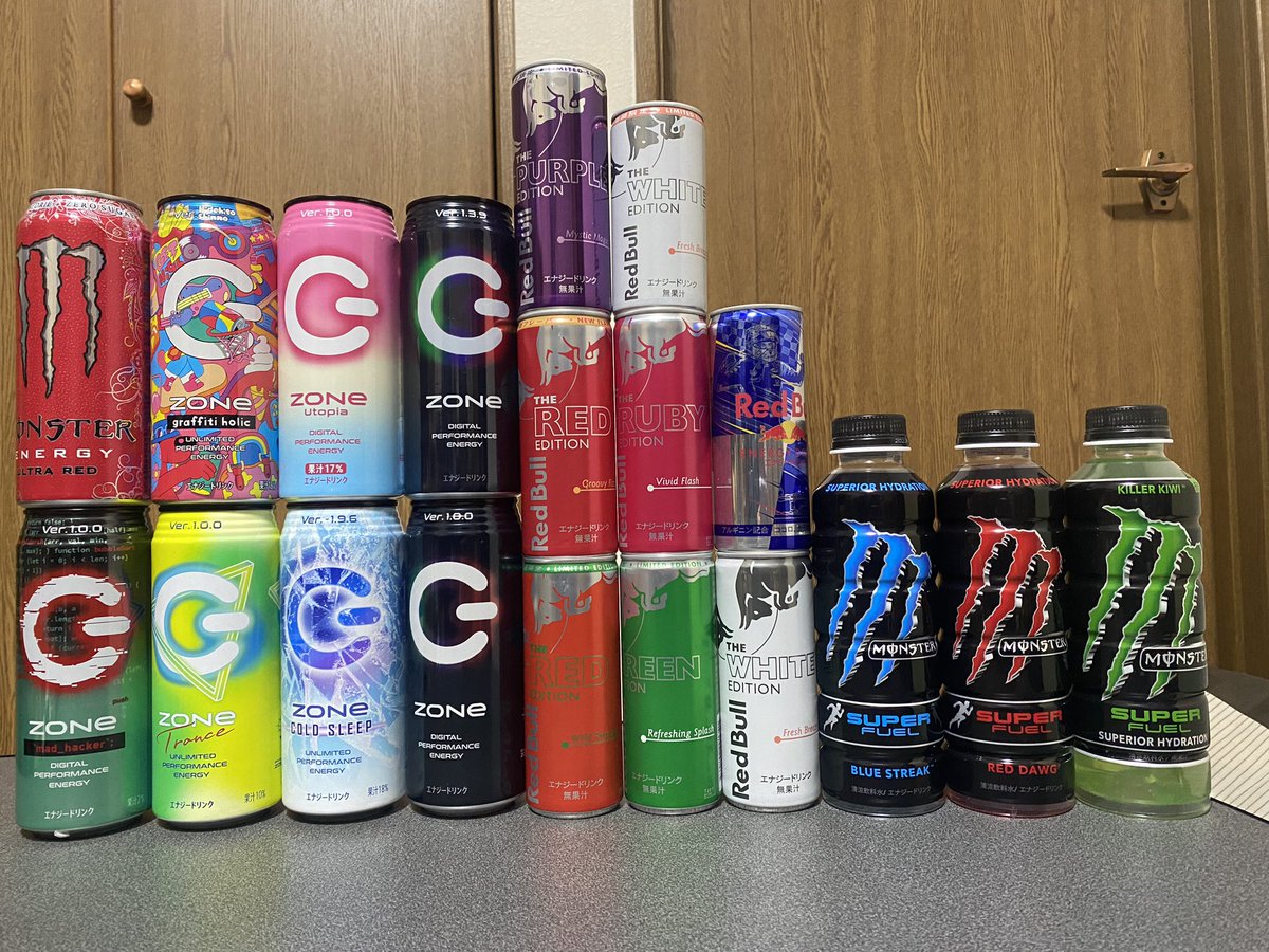junji_energy's tweet photo. @501fmonster さんにまじで神すぎる取引してもらったぁぁぁあーーーー!!!
本当にありがとうございます😭
サ終になったものばかりなのに快く取引していただいて本当に感謝しかないです(*´꒳`*)
#SUPERFUEL
#RedBull
#ZONeエナジー https://t.co/o16dRK37X7