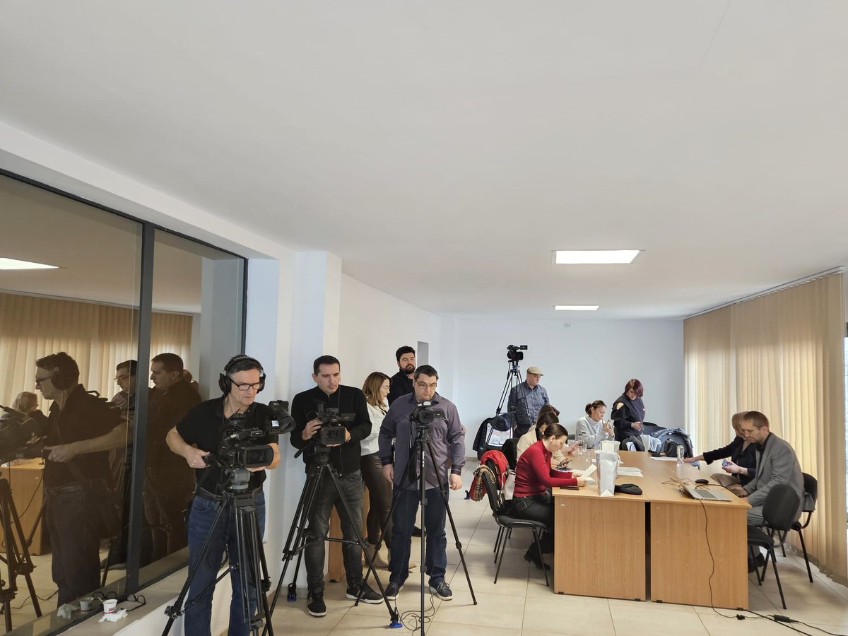 ADR Sud-Vest Oltenia a organizat, astăzi, o conferință de presă cu reprezentanții mass-mediei regionale pe tema lansărilor de apeluri de proiecte în cadrul celor trei programe gestionate.
Detalii: facebook.com/adrsvoltenia/p…