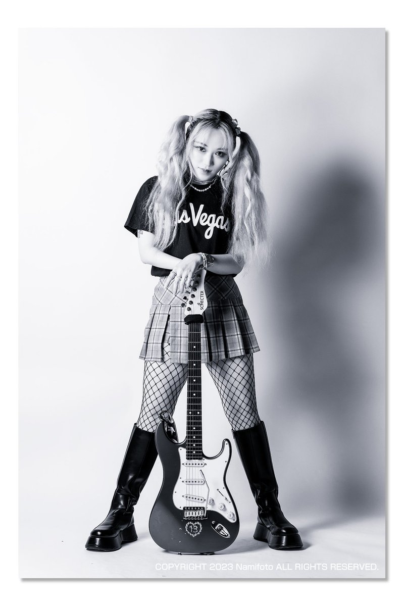 #ツインテールの日 といえば
Lisa13 （ @lhjw121315666 ）さん
 
#Lisa13 #SCHECTER #goth #gothgirl #animegirl #guitar #femaleguitarist #ギター女子 #ギター #メタル #metalgirl #guitargirl #femaleguitarplayer #musicianphotography