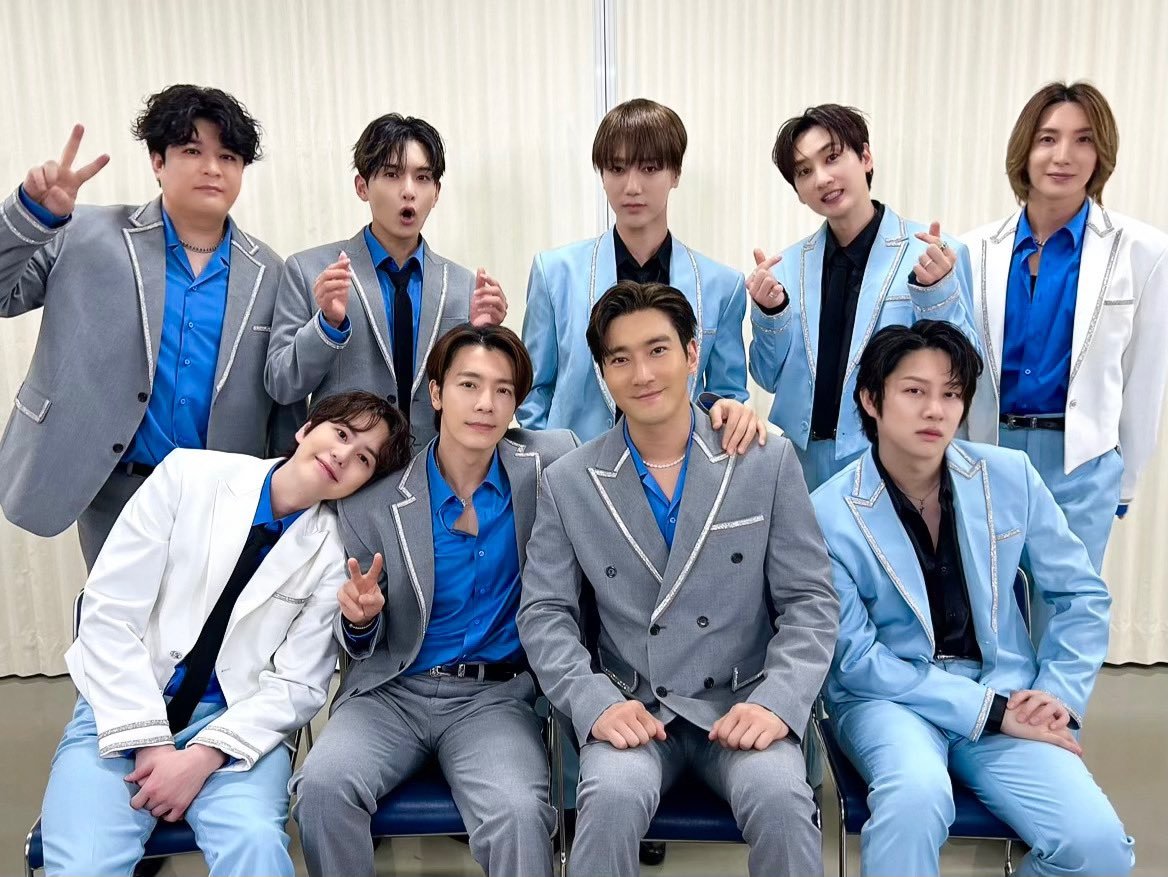 NAO10809563's tweet photo. 2024年、一番最初に日本に来てくれてどうもありがとう💙
今回は9人揃って来てくれてどうもありがとう💙💙
とっても感謝しています🙇
ELFでいれて本当に幸せです😊
今年も元気に過ごして、たくさん会いましょうね🕺

@SJofficial

#슈퍼주니어 
#SUPERJUNIOR
#Blue_World https://t.co/SiyI0bOERQ