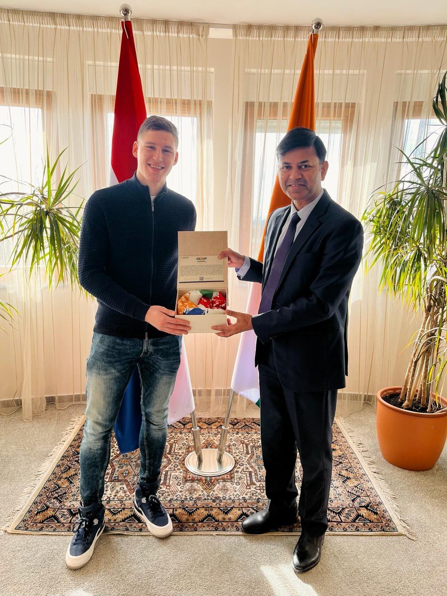 India in Croatia tweet media