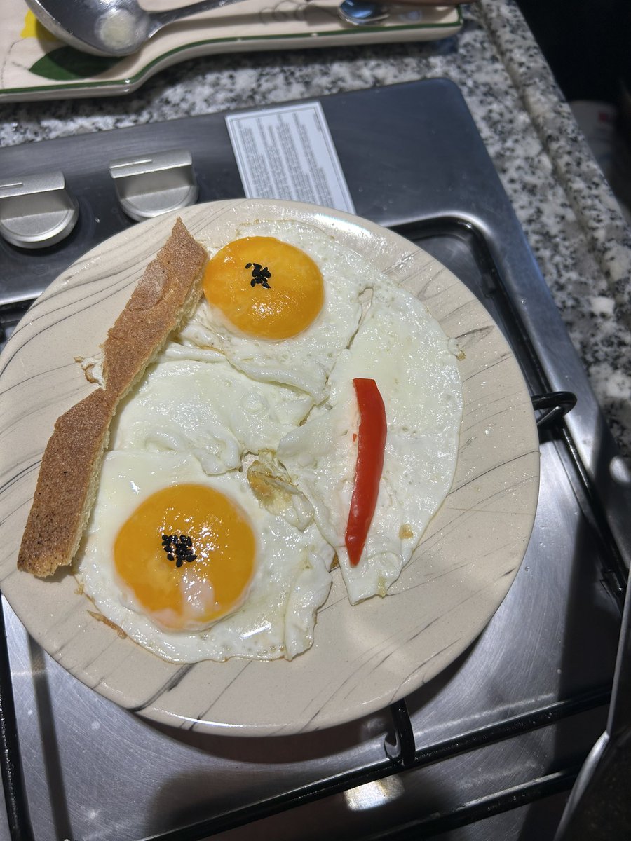 G (@gokcheek) on Twitter photo 