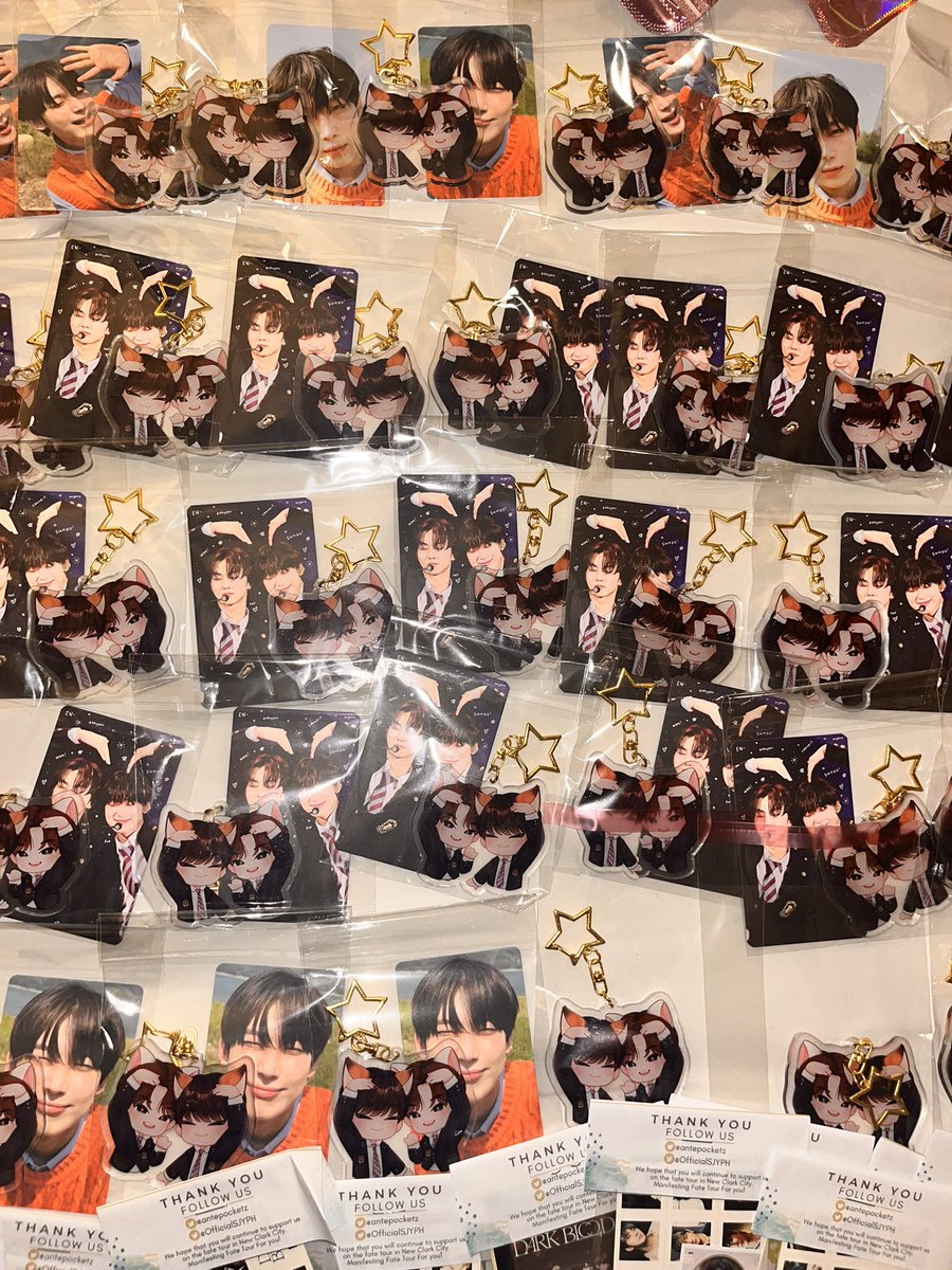 firstlovesunoo's tweet photo. I will randomly give these tomorrow at @kimsunoodaily freebie booth around 9-11am☺️ see u there! 🥰

#FATE_IN_NEWCLARKCITY https://t.co/ehNaXIwwNE