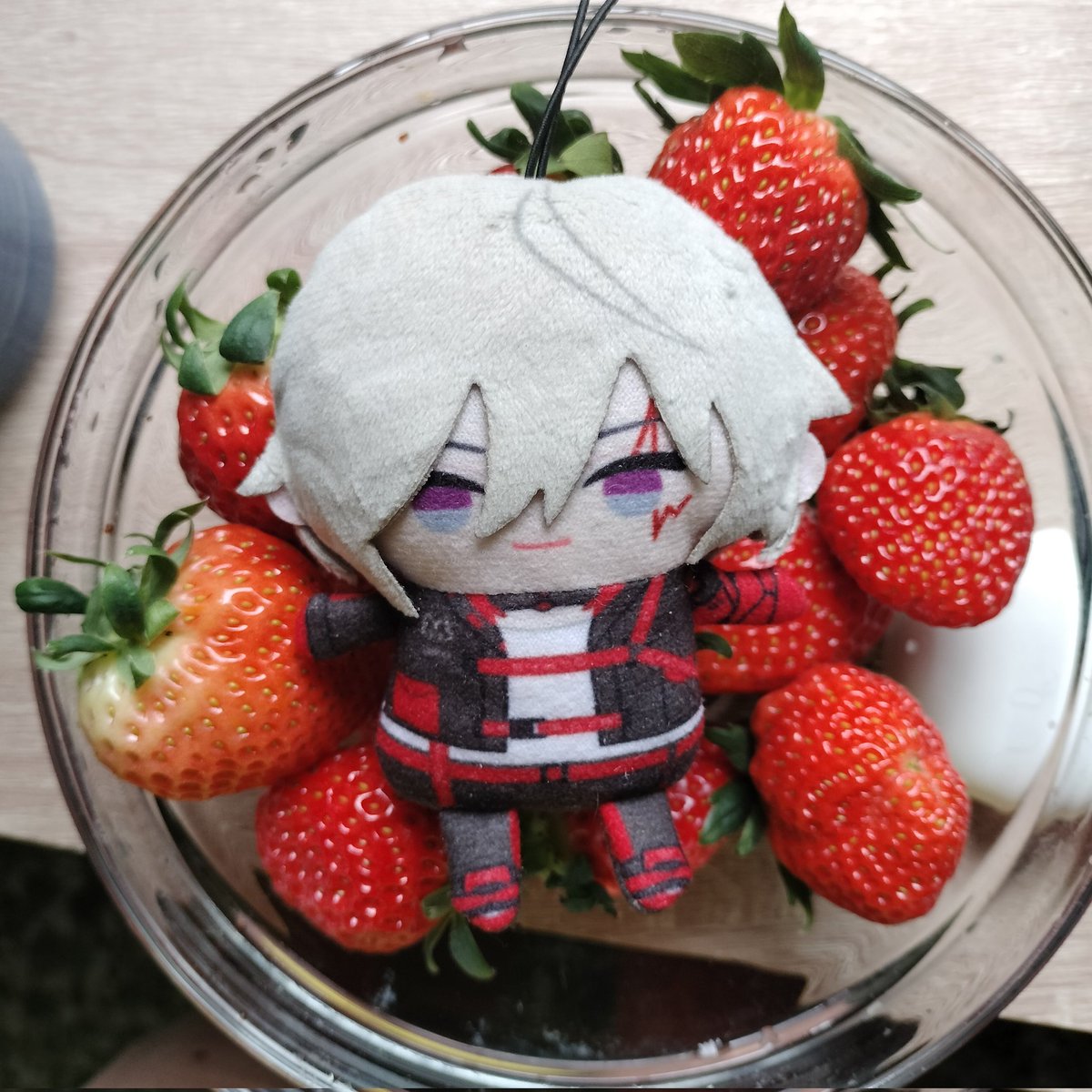 linnialx's tweet photo. #FuuPapes。🍓🍓🍓 https://t.co/qn4RpiEZVc