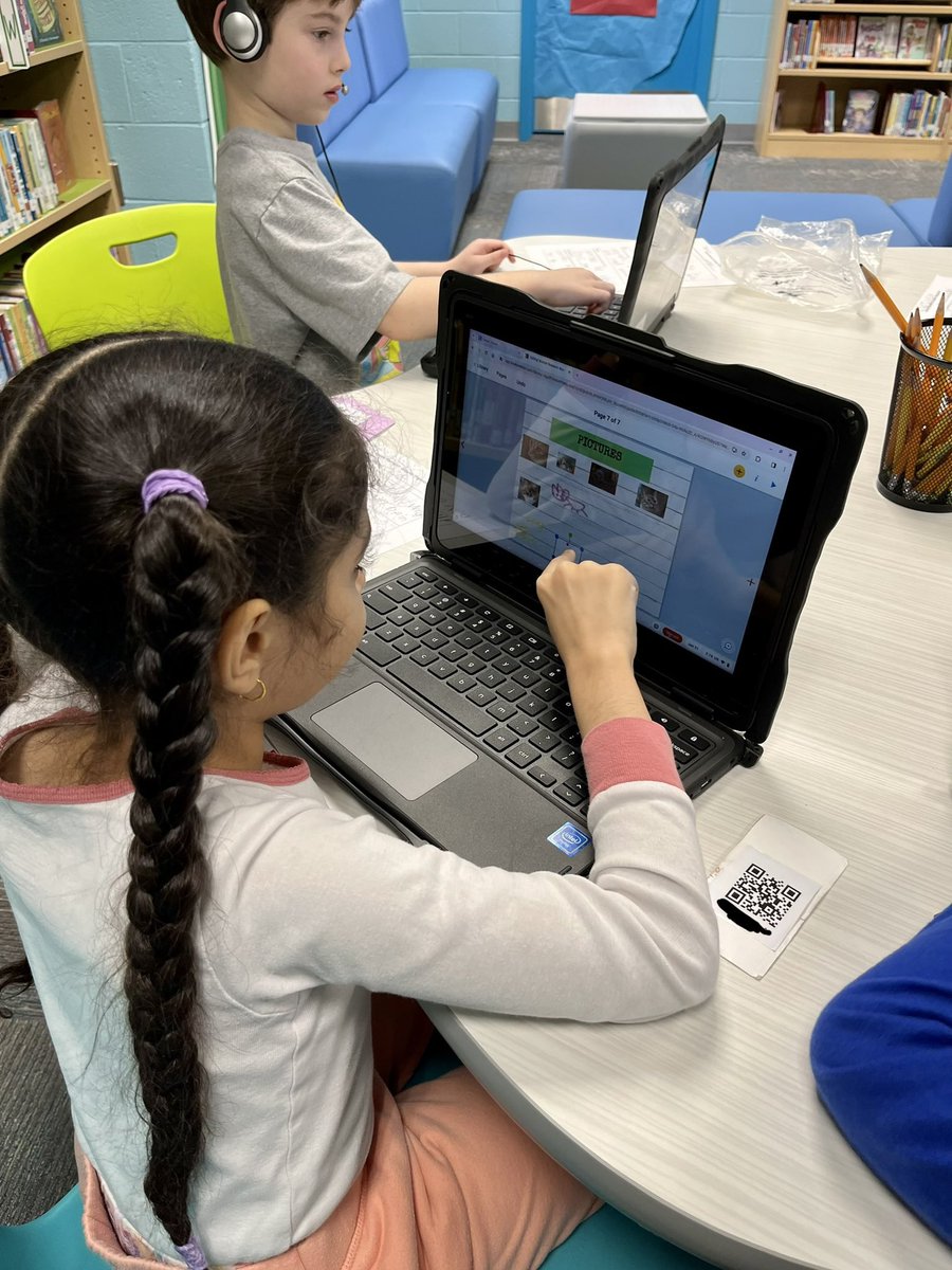 Animal Research in 1st grade! 🦊🐧🐯Ss used PebbleGo to research the animal of their choice, completed a graphic organizer, and published their work in @BookCreatorApp ✨ @roundraccoons